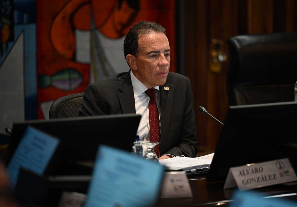 Presidente de la Junta Monetaria y del Banco de Guatemala, licenciado Alvaro González Ricci.